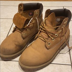 Timberland waterproof premium boots - boys size 5.5 (women’s size 8)